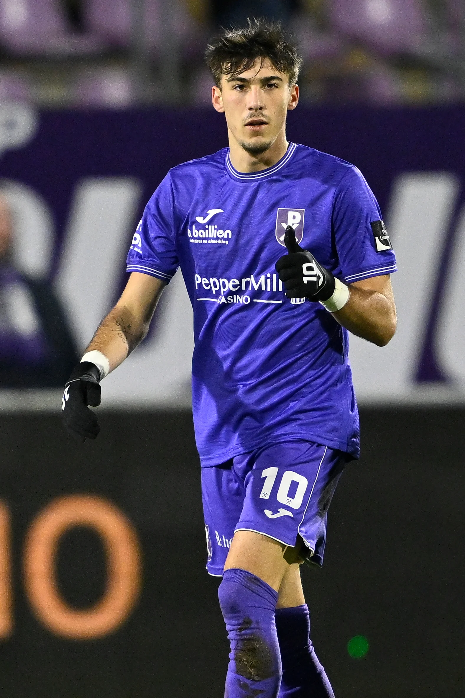 Patro Eisden's Keano Vanrafelghem scores a goal during a soccer game between Patro Eisden and Lommel SK, in Maasmechelen, on the day 14 of the 2024-2025 'Challenger Pro League' 1B second division of the Belgian championship, Sunday 08 December 2024. BELGA PHOTO JOHAN EYCKENS