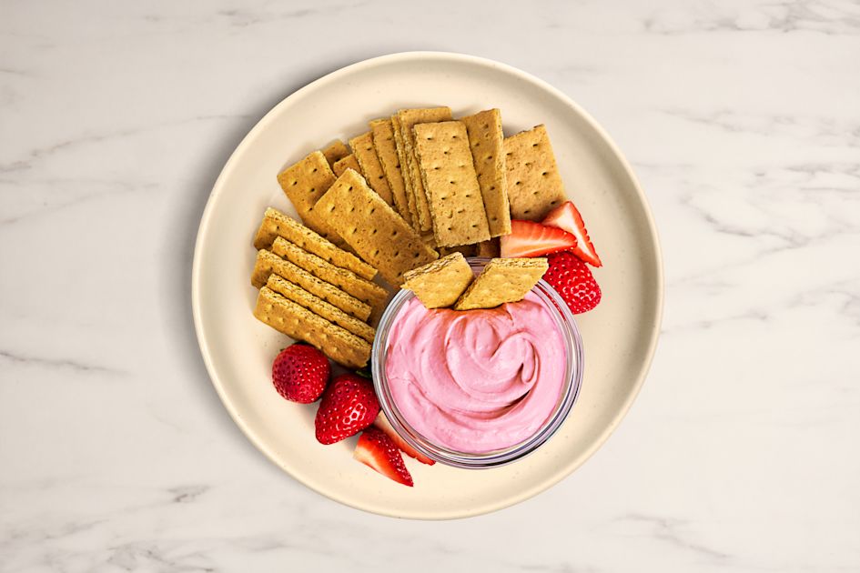 No Bake Easy Strawberry Cream Dip – Valentine’s Day Blender Recipe | bella