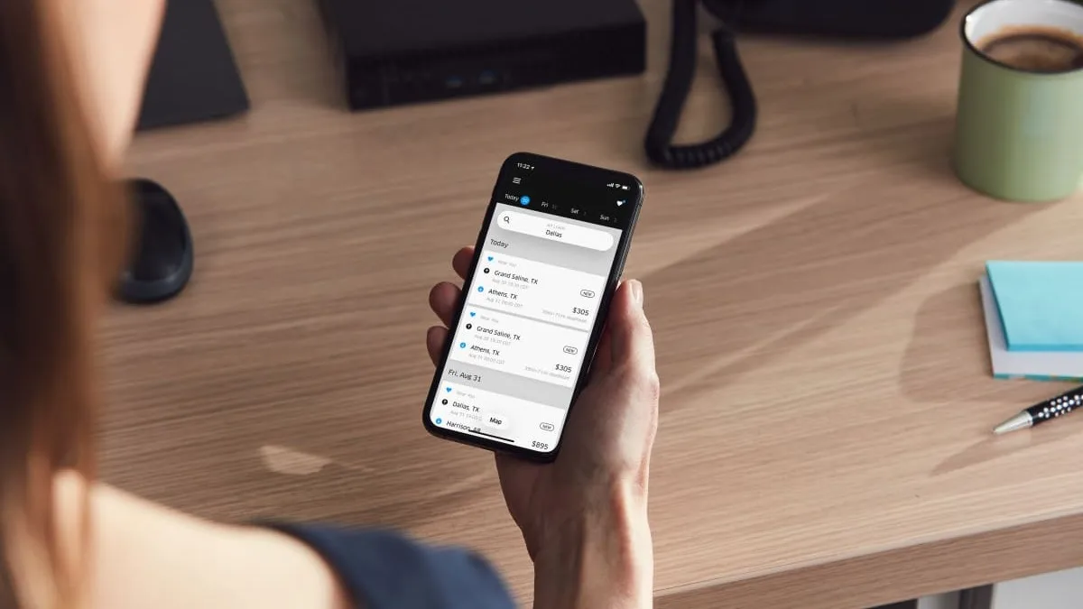 Mobile device with shipper software.