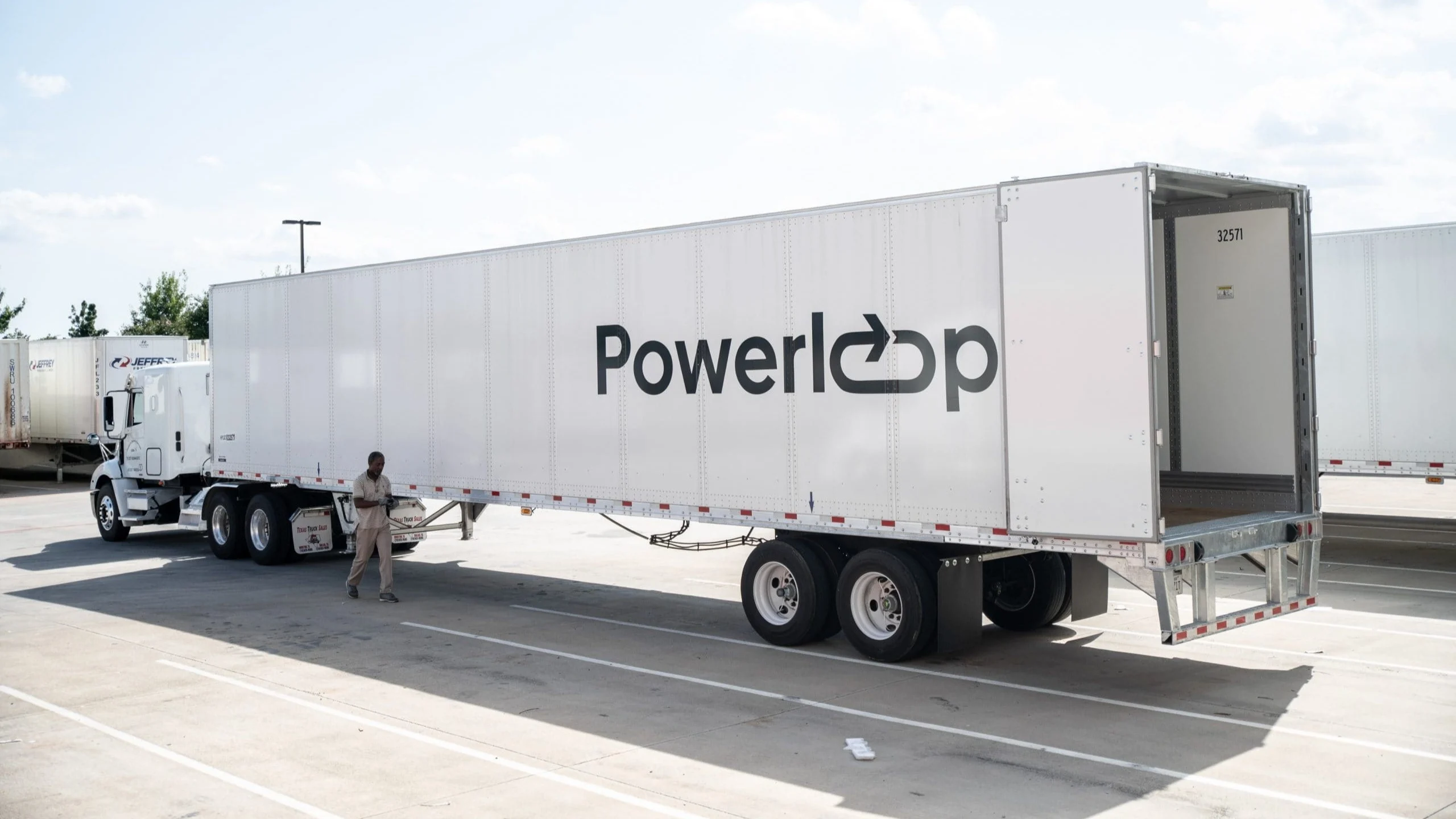 Powerloop truck.