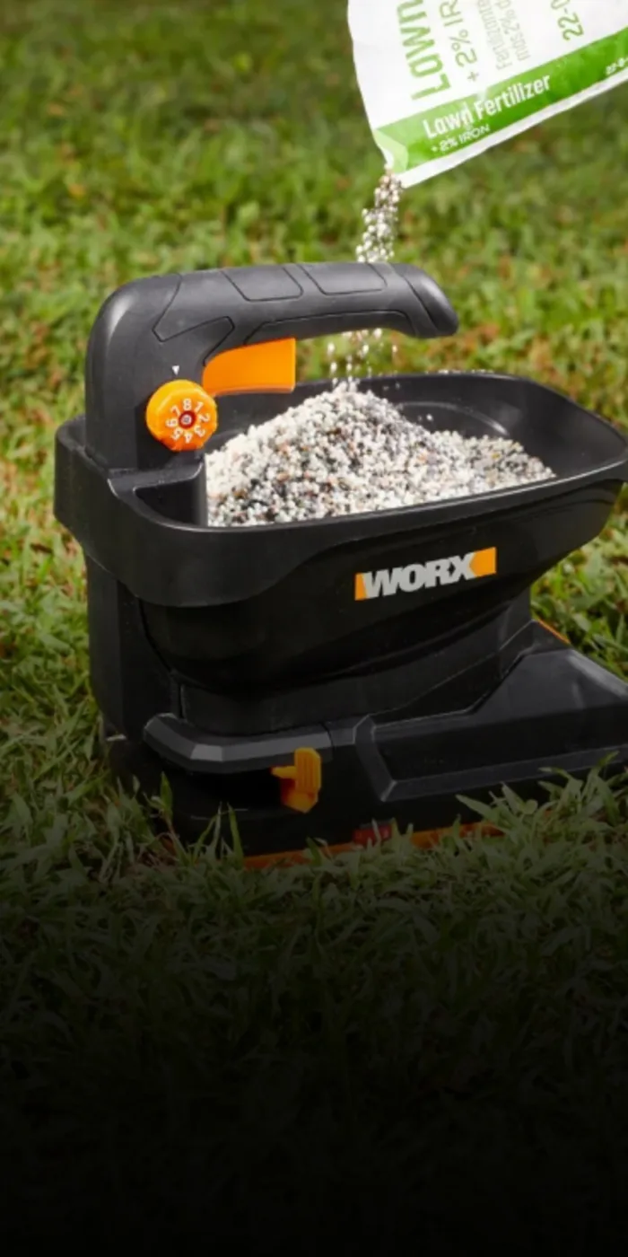 Worx 20V Cordless Spreader Worx 20V Cordless Spreader