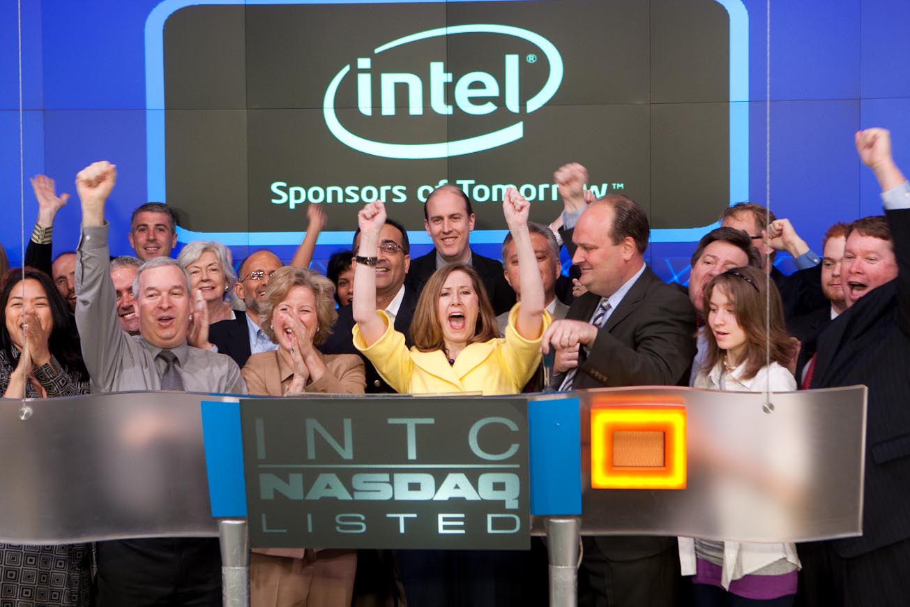 "Sponsors of Tomorrow" was officially launched when a group of Intel employees rang the ceremonial opening bell for the NASDAQ Stock Market broadcast live on Times Square.