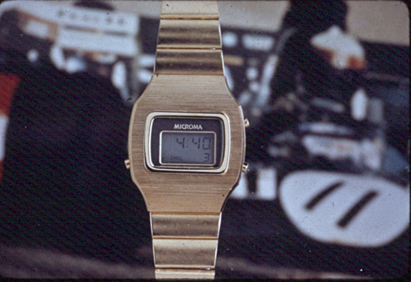 One of Microma's innovations was the introduction of the continous display, a first for digital watches. It was possible because Microma used liquid crystal display (LCD) technology, which required so little power it could be active all the time. 