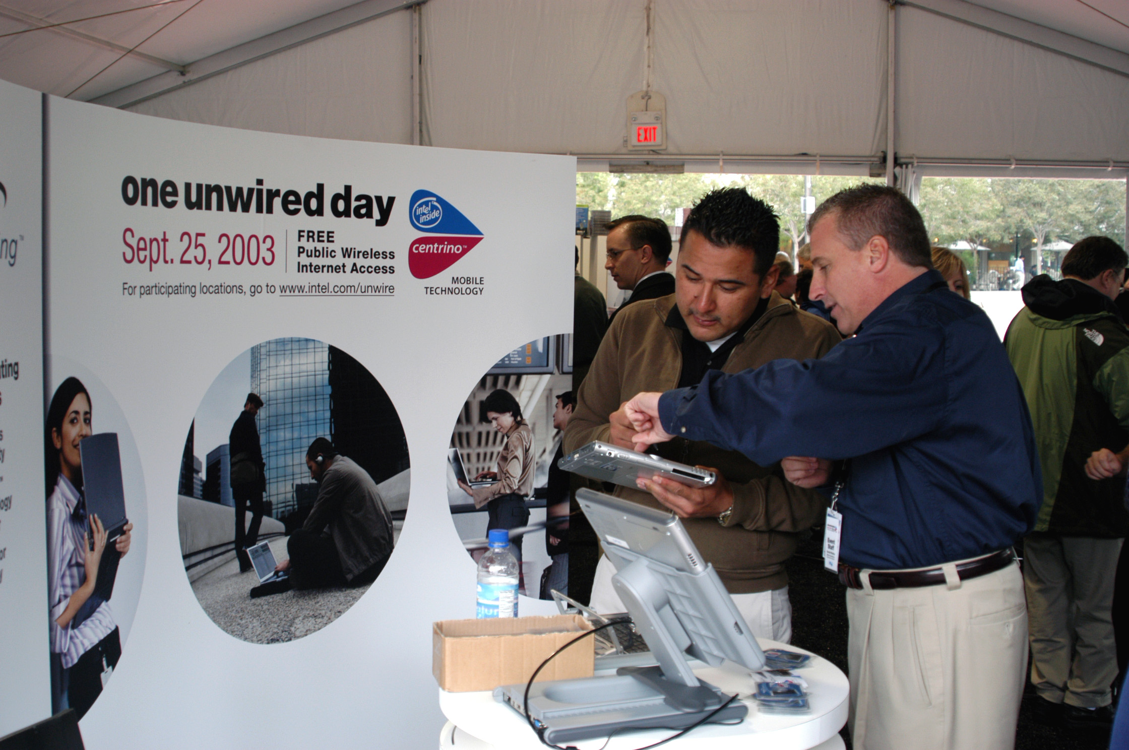 One Unwired Day gave attendees the chance to try out Centrino Mobile-powered devices and learn what a world with ubiquitous wireless computing would be like. 