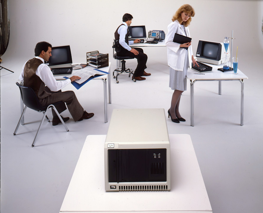 Explore Intel’s history- Expanding Intel's Systems Business