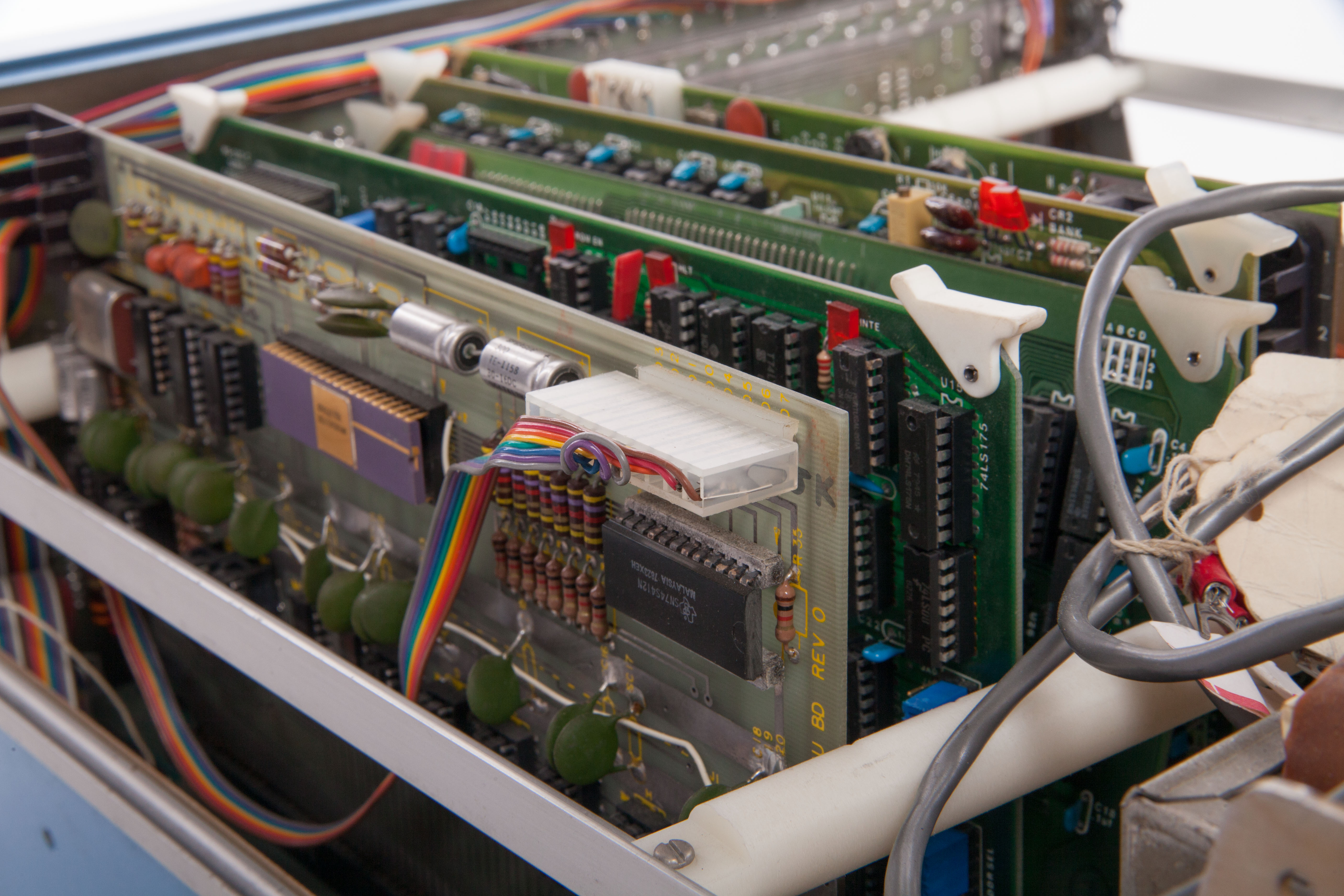 The 8800 was basically a build-it-yourself hobby kit. Users even had to solder their own connections, but that only made their personal computers all the more personal.