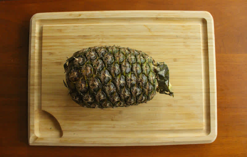 Stem-less pineapple