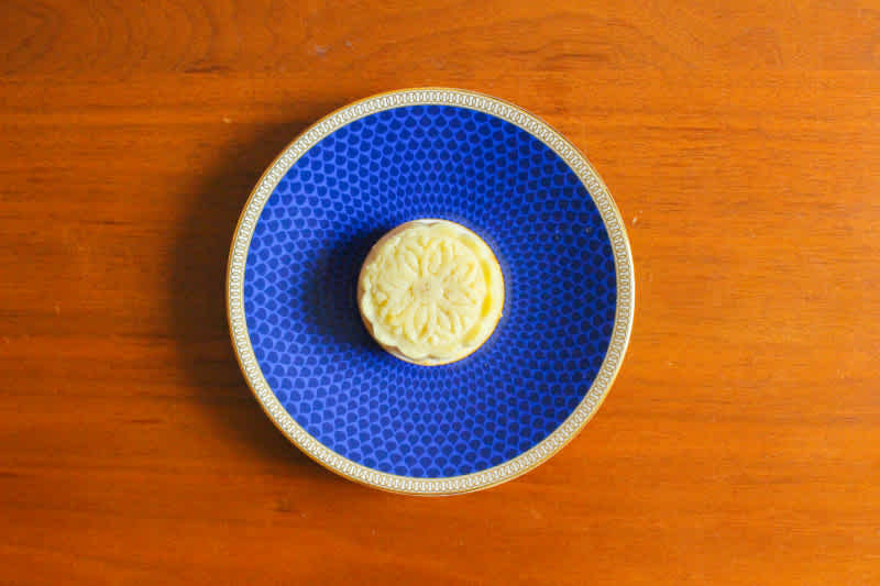 Mooncake pineapple cake