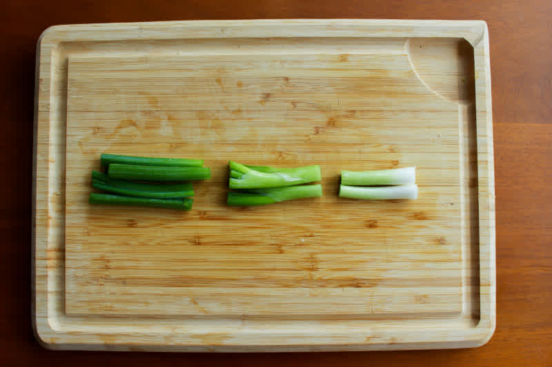 Green onion thirds