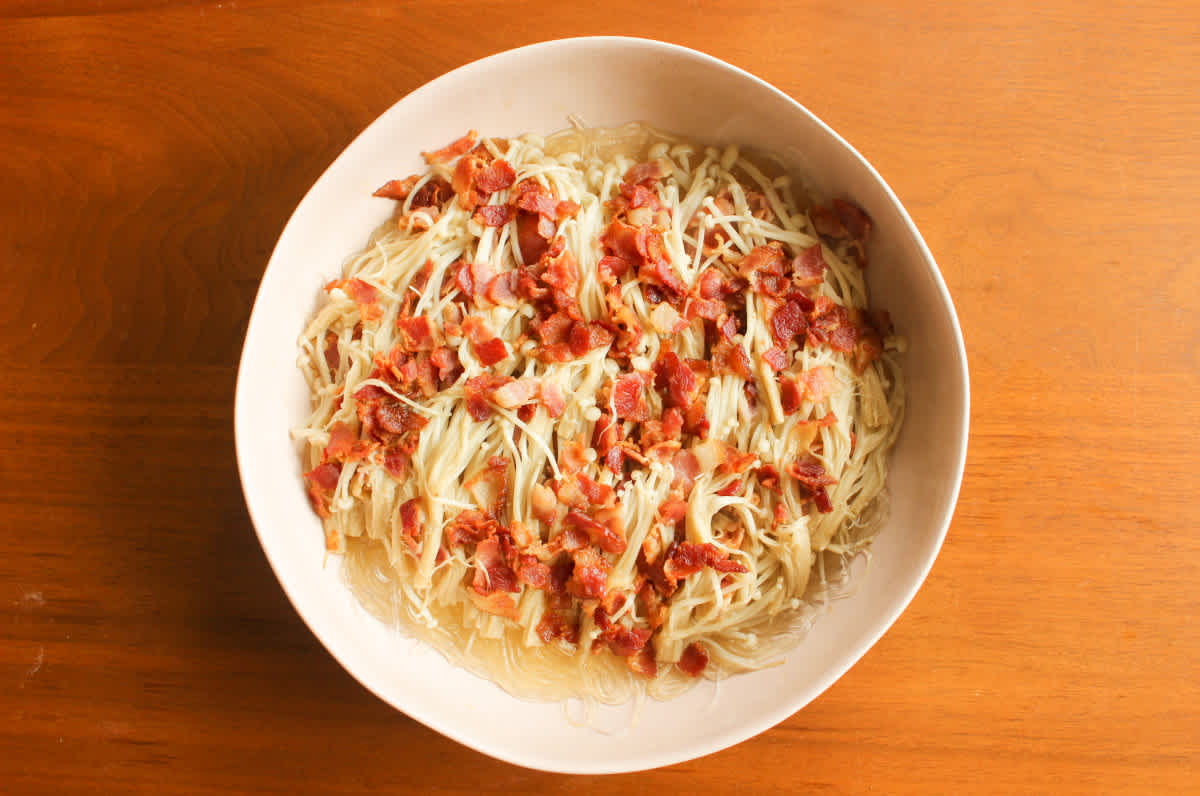 Steamed enoki mushrooms and bacon