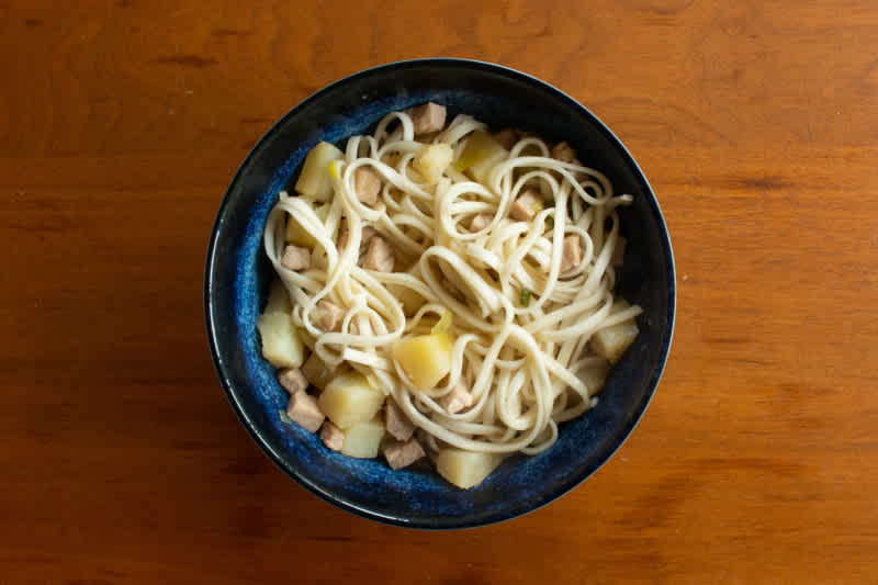 Noodles with diced pork and potatoes