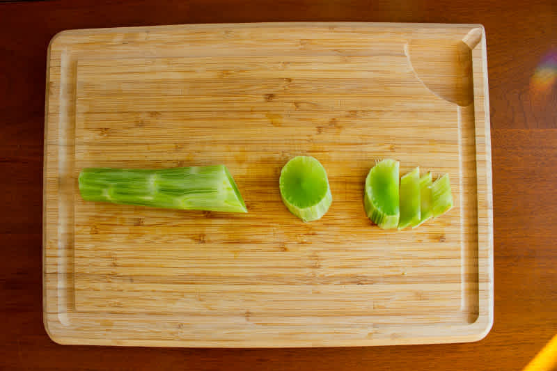 Cutting celtuce