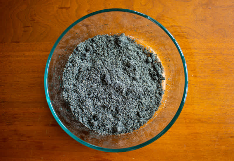 Ground black sesame seeds