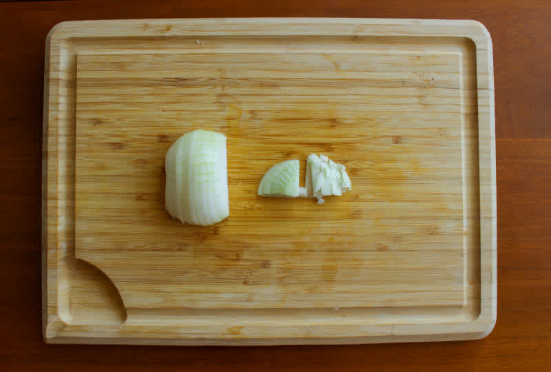 Sliced onions