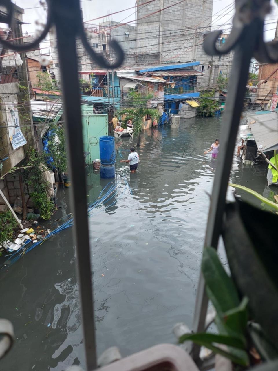 Flooding in Baseco 1