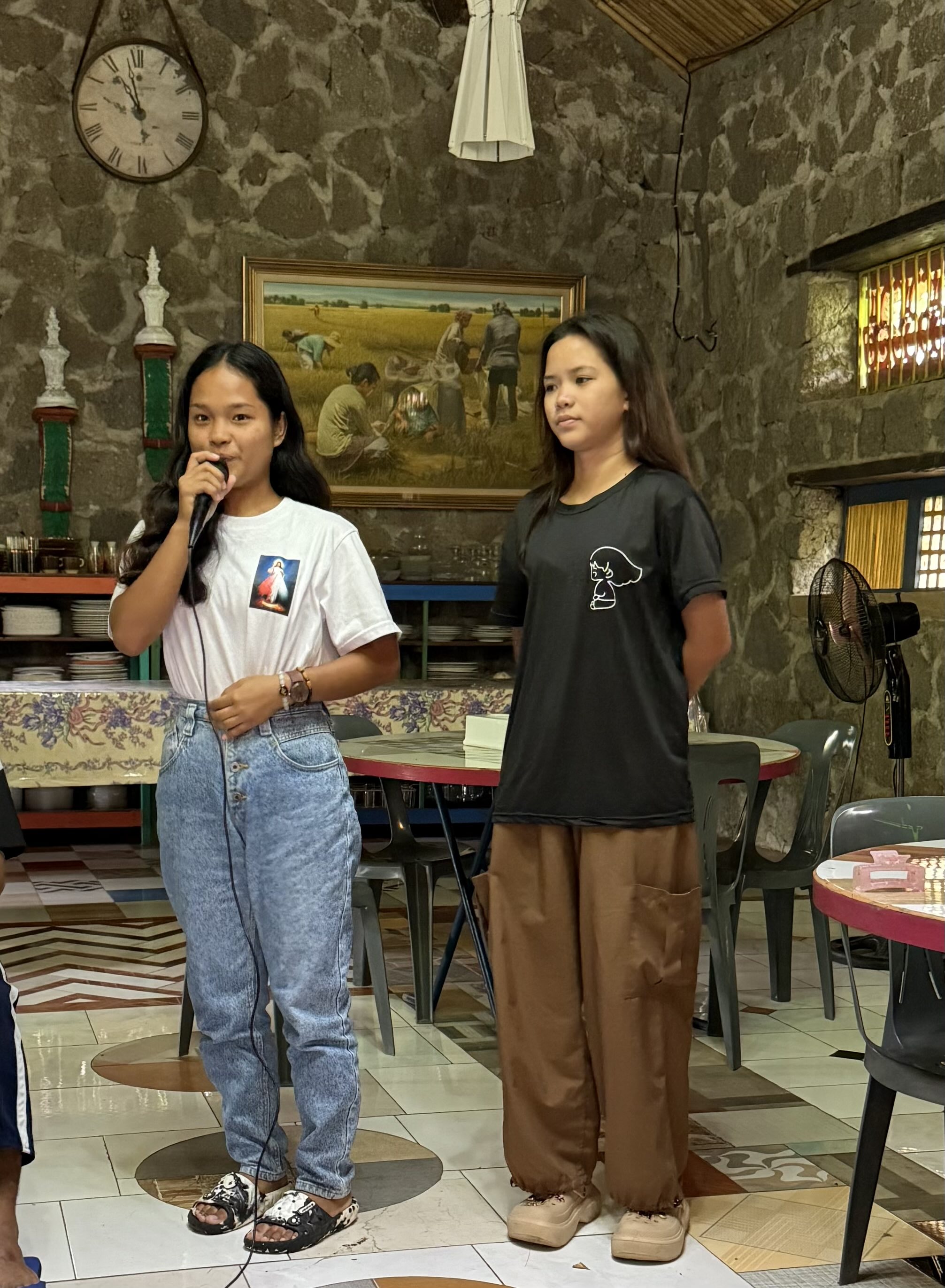 Grace and Clarisse girls leader