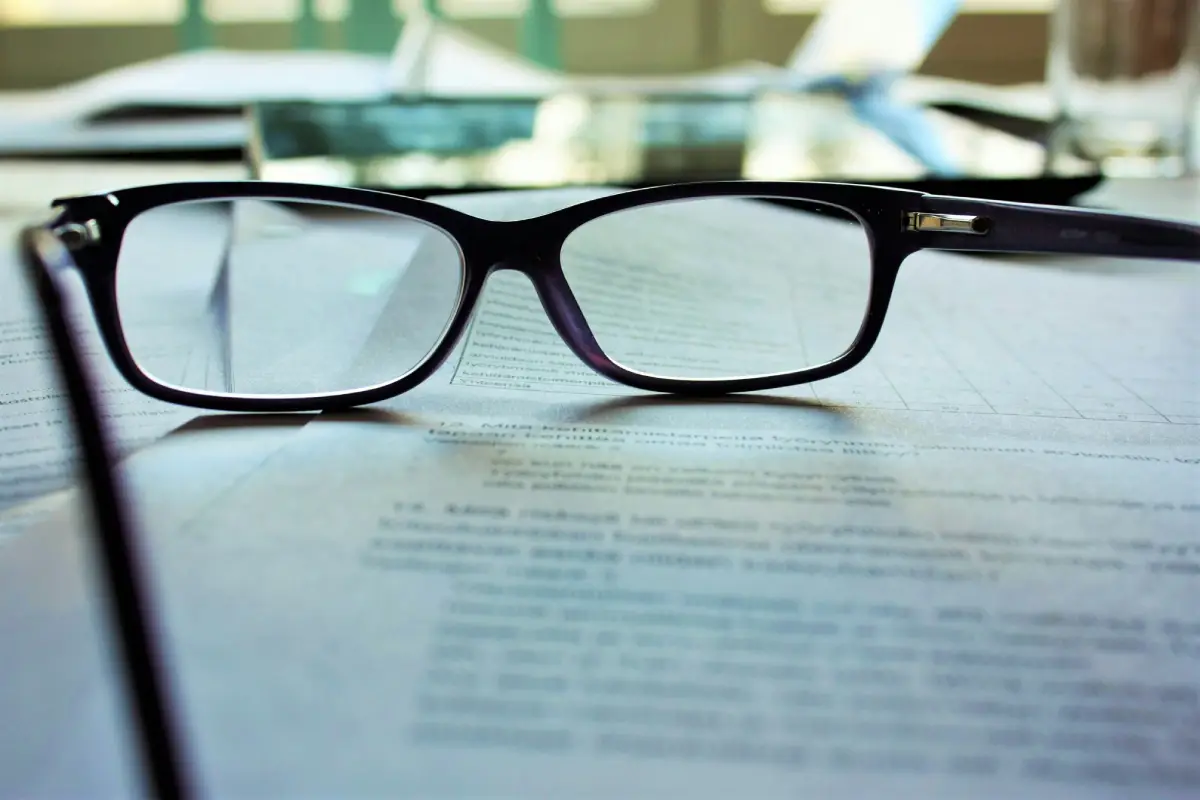 defense-attorney-case-consultation