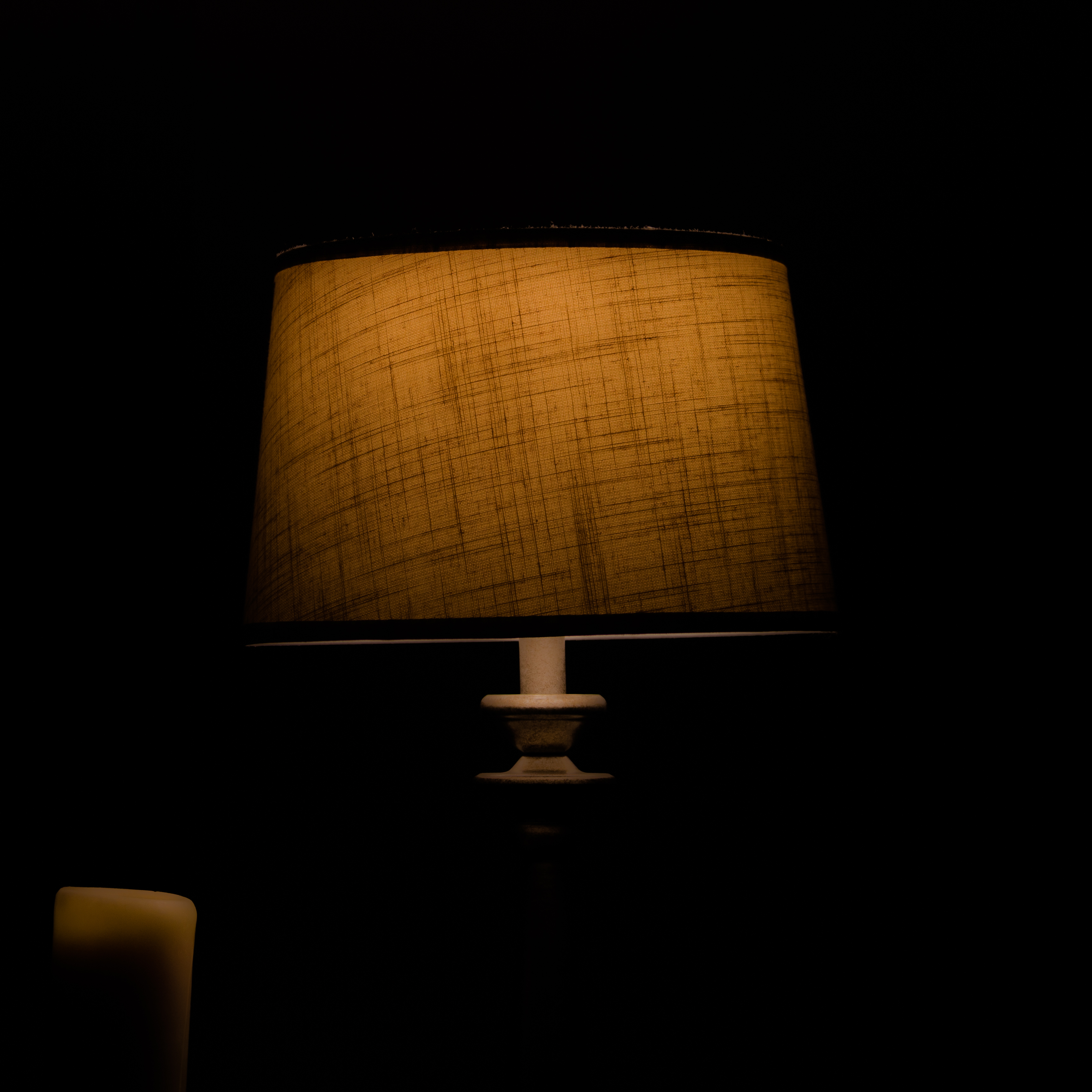 A photograph of a lamp.