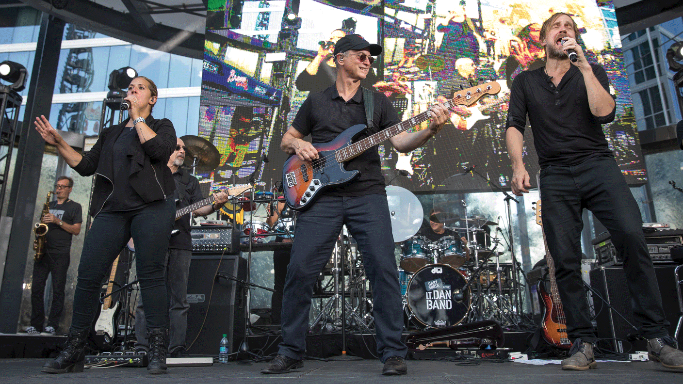 Gary Sinise & the Lt. Dan Band to Honor Defenders Concert