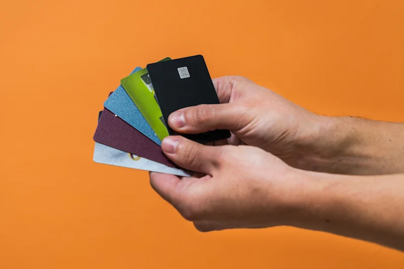 ¿Cuántos tipos de tarjetas bancarias existen?
