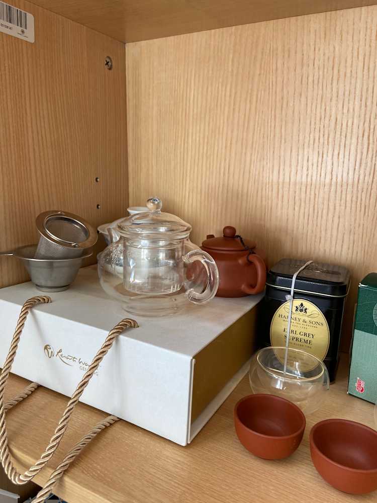 tea set in dorm