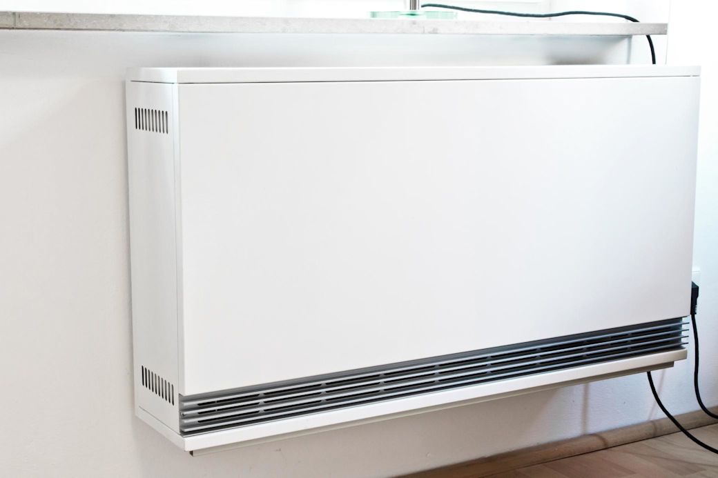 Nachtspeicherheizung an die Steckdose angeschlossen