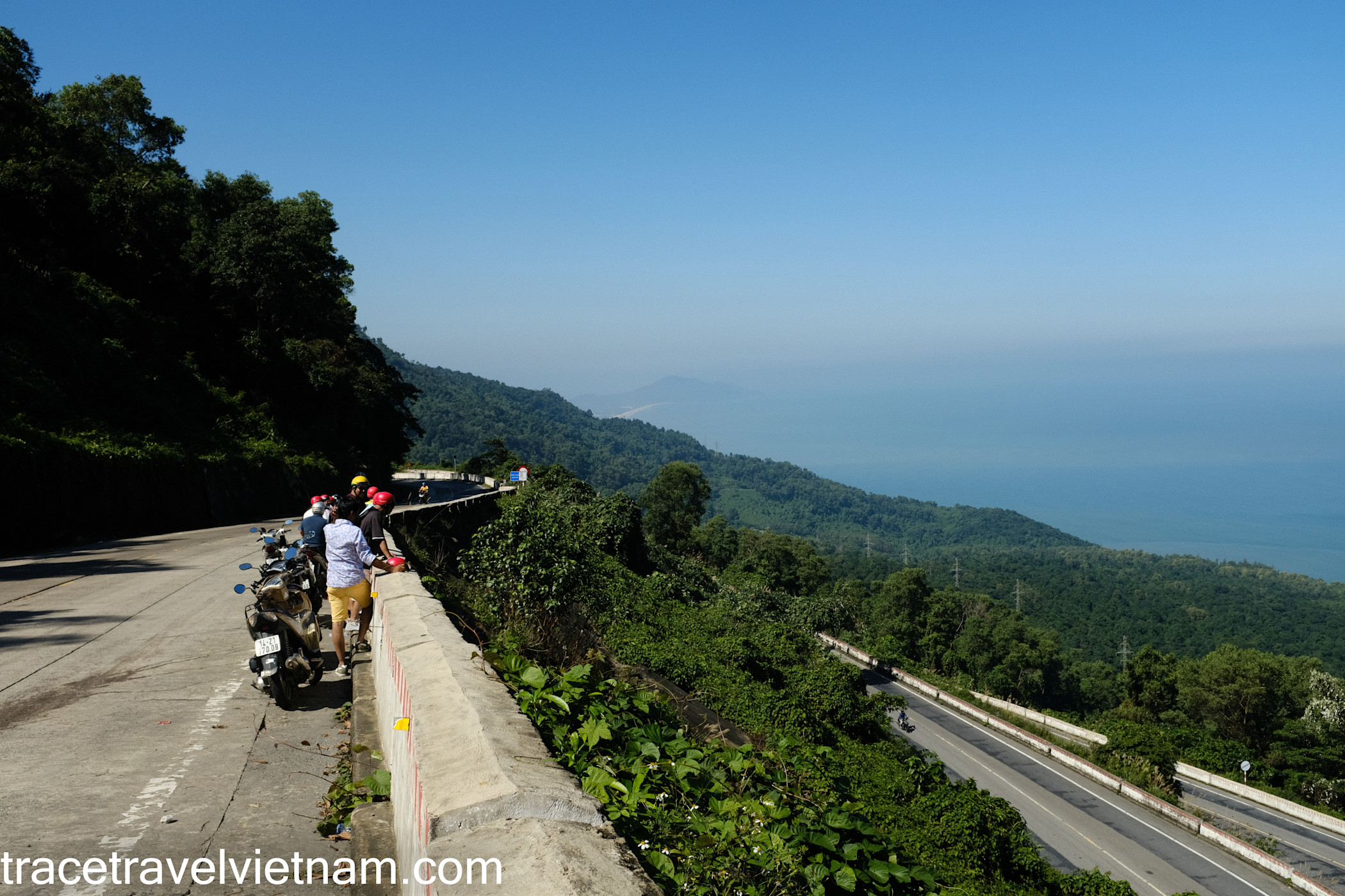 Tour - Cover - Haivanpass