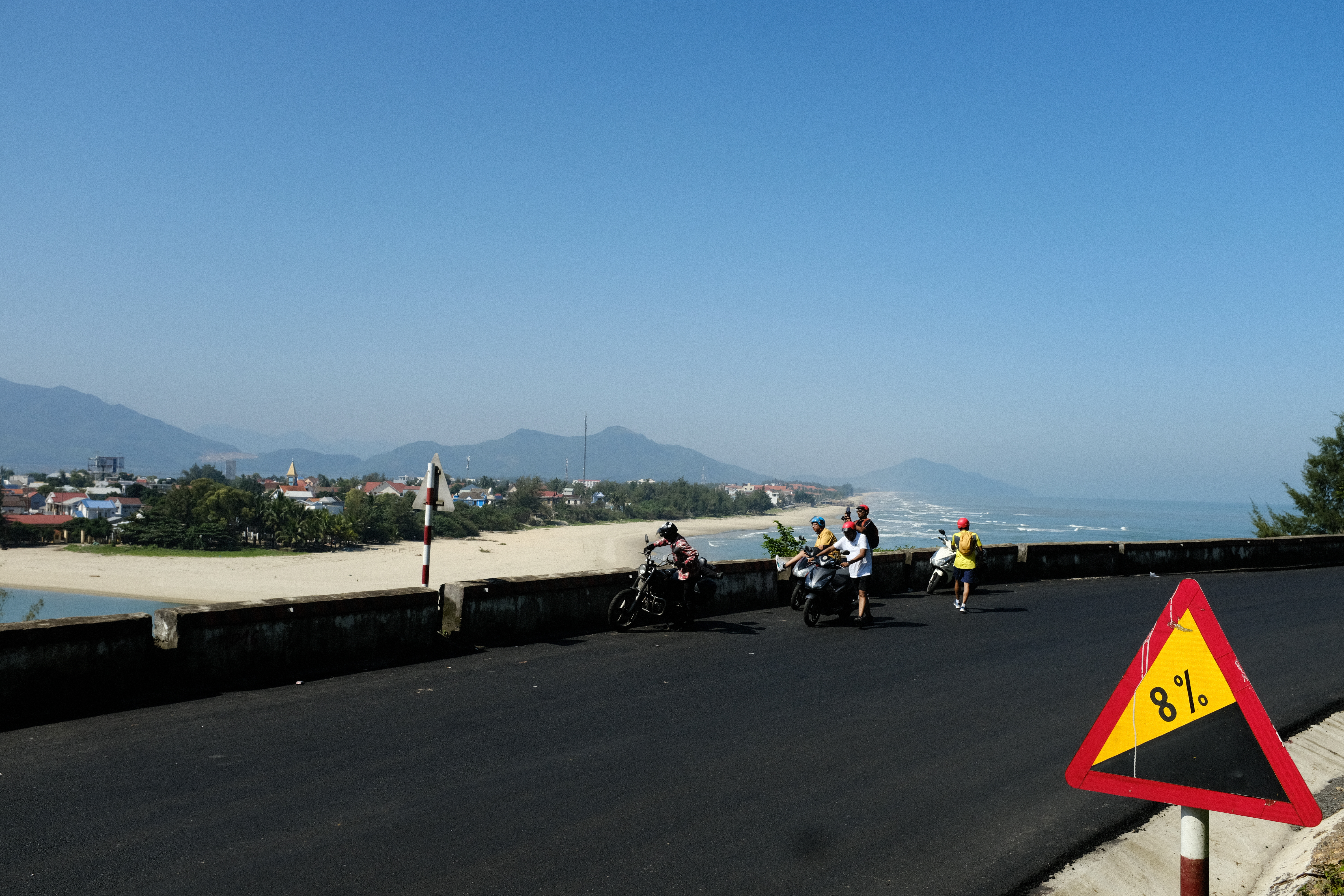 One-Way rental from Hoi An to Hue (Hoi An to Hue Self-guided Tour)