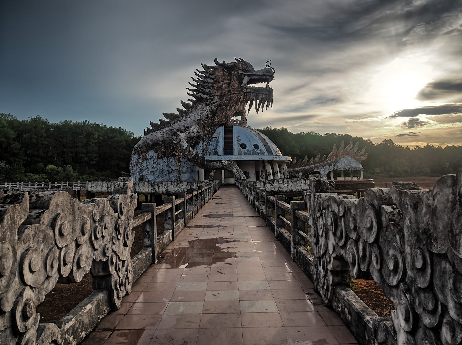 The eerie beauty of Thuy Tien Water Park in Hue at twilight - Photo by Shutter Stock.
