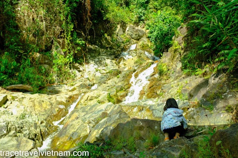 My daughter loves streams. How I wish we could be as carefree as she is, finding joy in the simplest of things... picking up leaves and stones with a sense of delight.