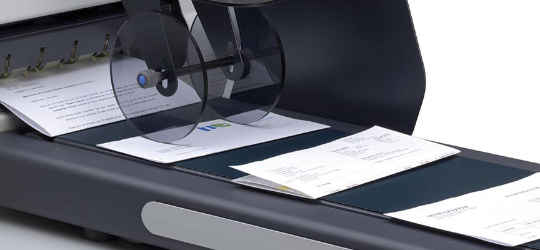 letters streamlined on the conveyor of a IM-306
