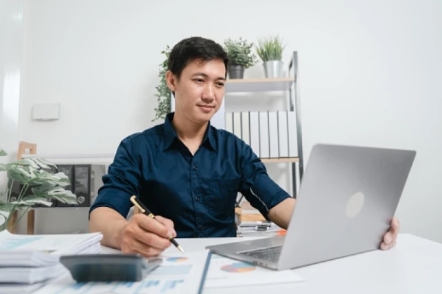 4 common AR problems in Business Services and how to solve them