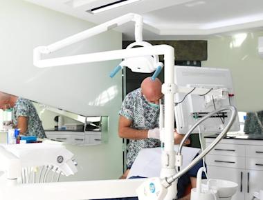 Dr. Mevlüt Sanli Hoyraz - Primula Dental Antalya