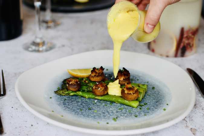 Brioche Crusted Mushrooms with Asparagus & Hollandaise