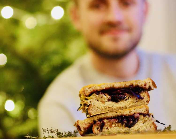 Christmas Leftover Sandwich (but make it plant-based)