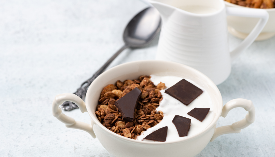 Mood-boosting Dark Chocolate Granola 