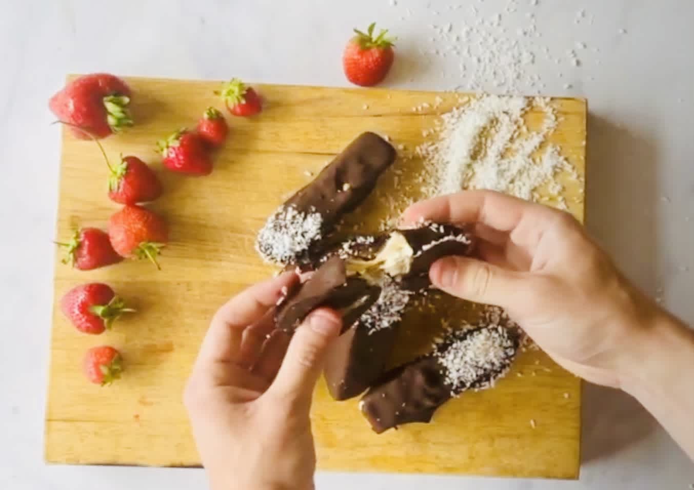 Chocolate Biscoff Ice Cream Bars 