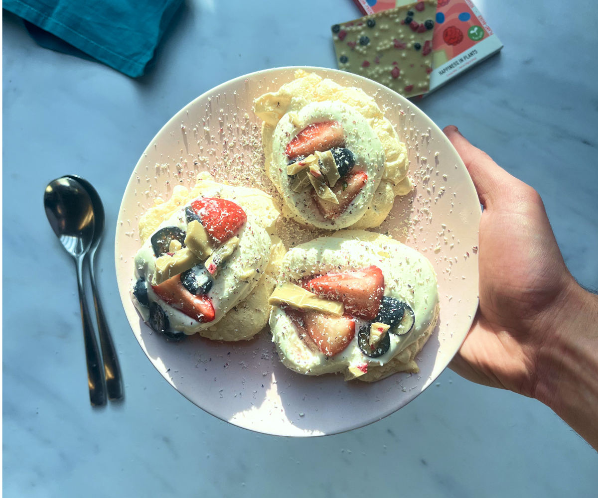 Vegan Berries Pavlova with White Chocolate Cream