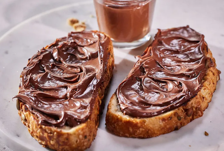 Hazelnut spread tab