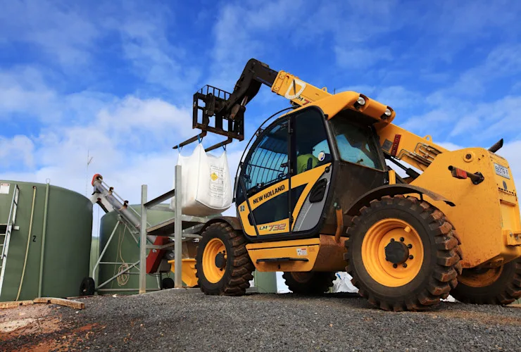 Tractor - risk supply chain