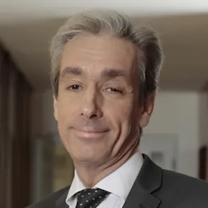 Andrew Brooks headshot for foreward