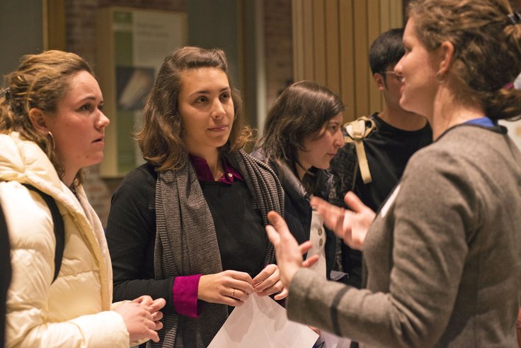 What to Expect as a Woman in Business School