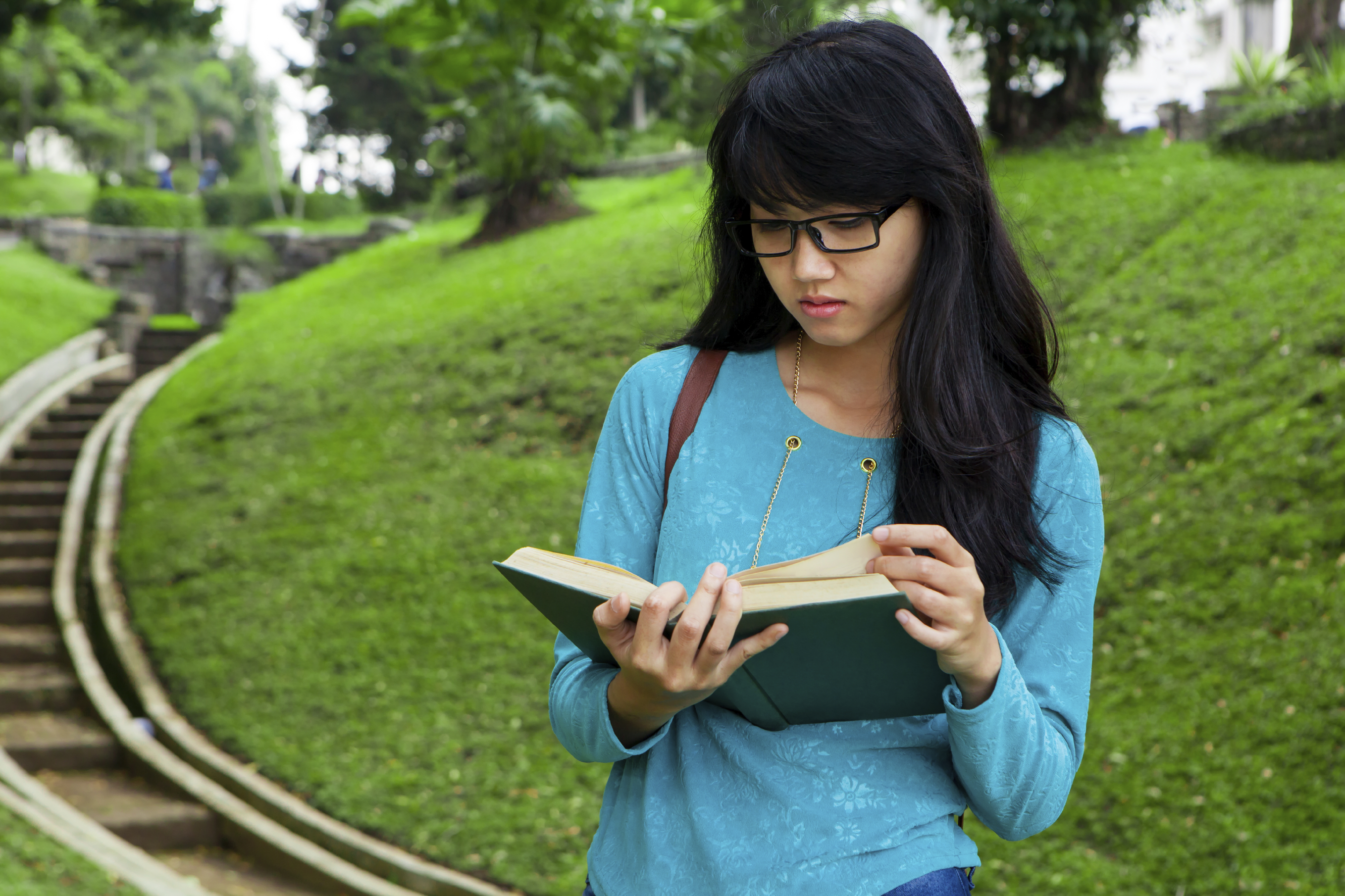 5 Great Books to Inspire Your High Schooler Before College