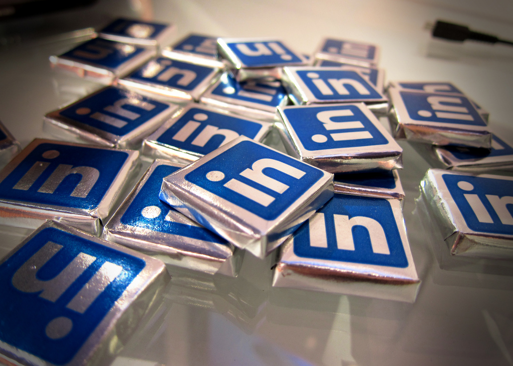 Build a Dynamic LinkedIn Profile and Land the Job of Your Dreams