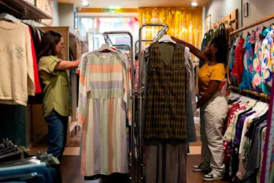 Warehouse Replenishment: A Guide for Apparel Businesses