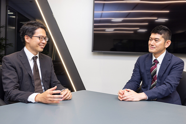 株式会社ストライク