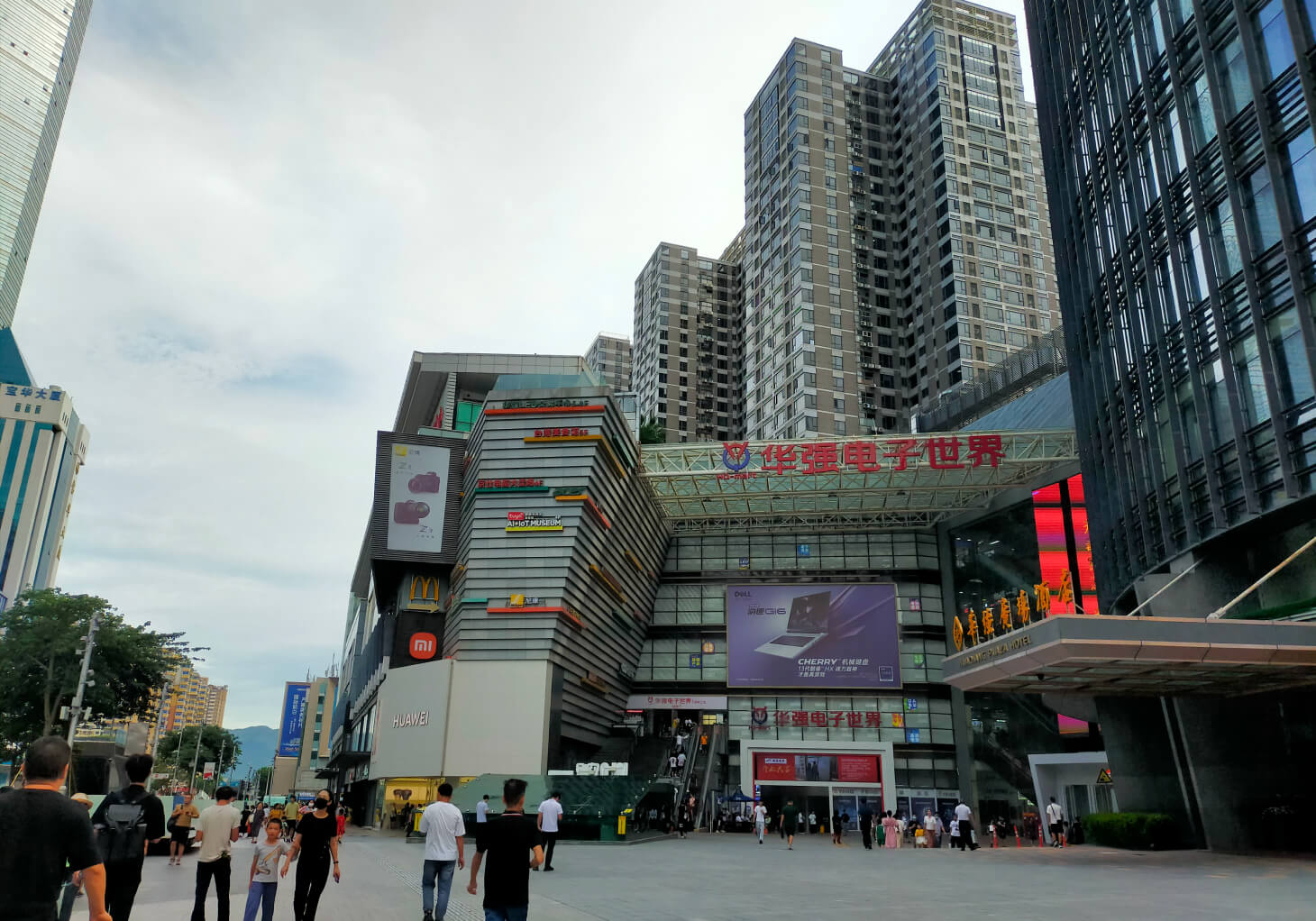 中国メガIT企業の激しすぎる働き方 土日出勤当たり前、それでも魅力の平均年収数千万円 | ビズリーチ