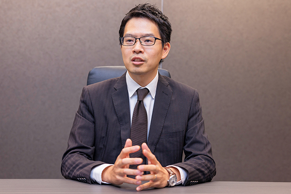 株式会社ストライク