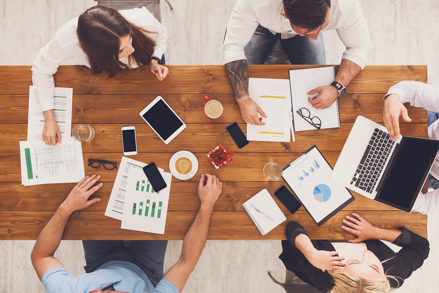 guide-tracking-sales-leads