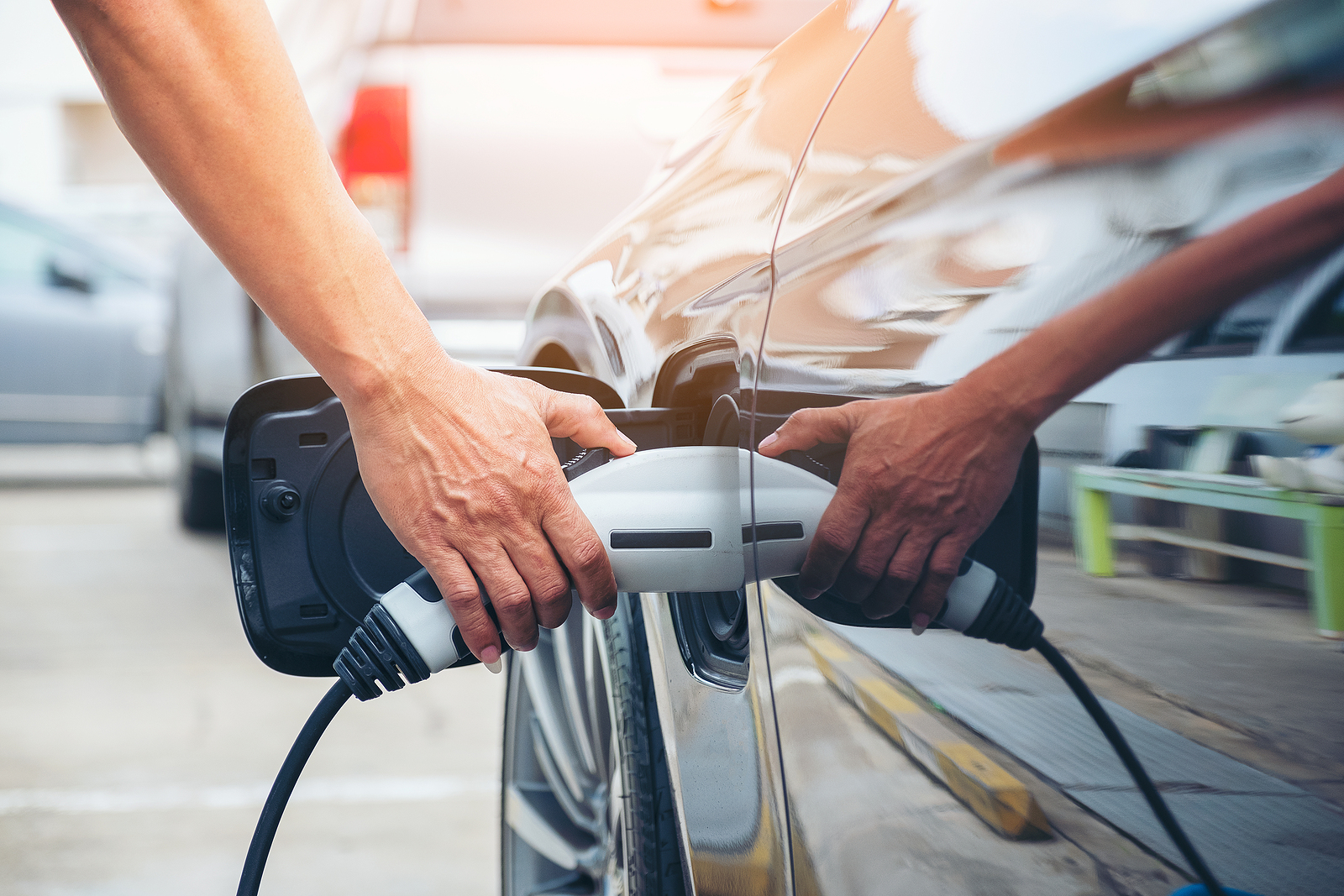 Se puede cargar un coche electrico en casa